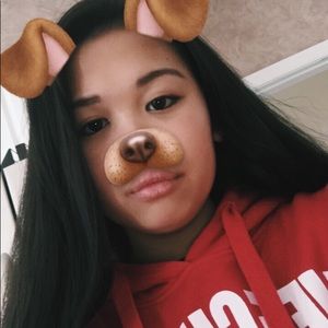 Meet your Posher, Alyssa